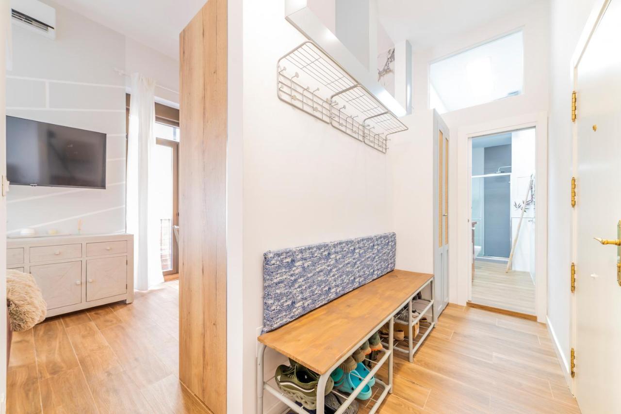 Bonito Apartamento En Chueca Madrid Bagian luar foto