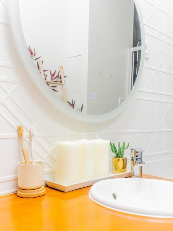 Bonito Apartamento En Chueca Madrid Bagian luar foto